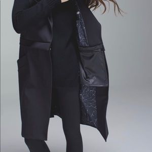 LULULEMON Quick Change Vest